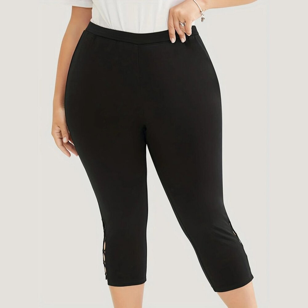 BloomChic Black Solid Crisscross Hem Skinny Leggings - Picture 3 of 5